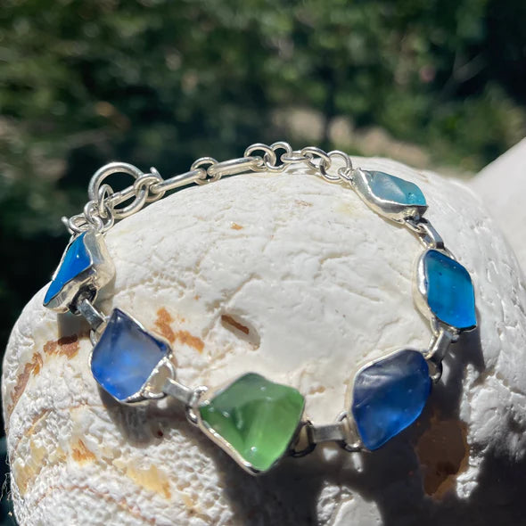 Ocean Bliss Sea Glass Link Bracelet by Jen Stones